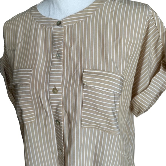 J. Jill Sandbar White Beige Button Up Pocket Front Blouse Top Size M/MP - Picture 7 of 17
